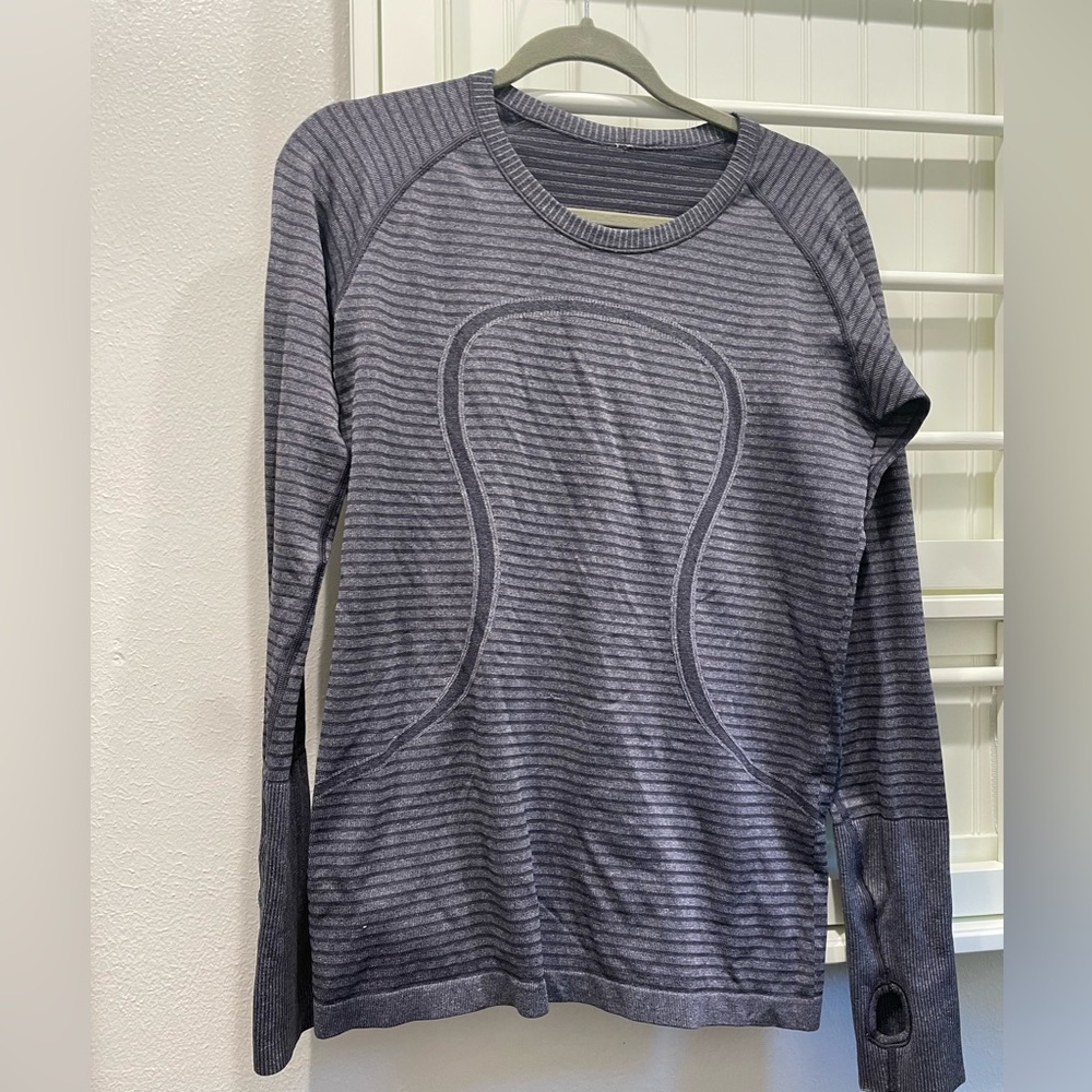 Lululemon Run: Swiftly Tech Long Sleeve *Stripe Grey - Size 8